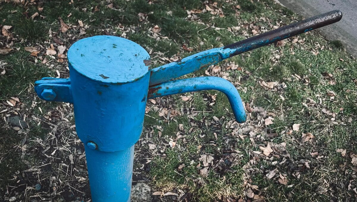     Питьевая вода в водоразборной колонке в поселке Балезино в Удмуртии не соответствует санитарно-химическим нормативам. Об этом сообщила пресс-служба регионального Управления Роспотребнадзора.