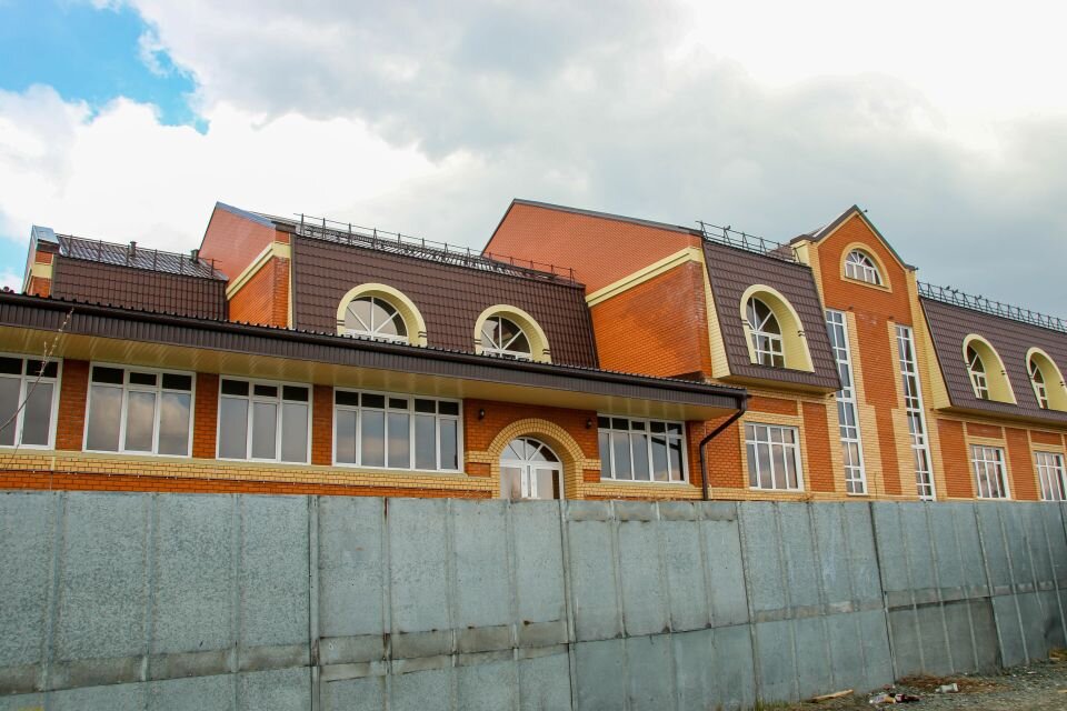    Старое и новое кафе "У Григорича". Источник: Виталий Барабаш