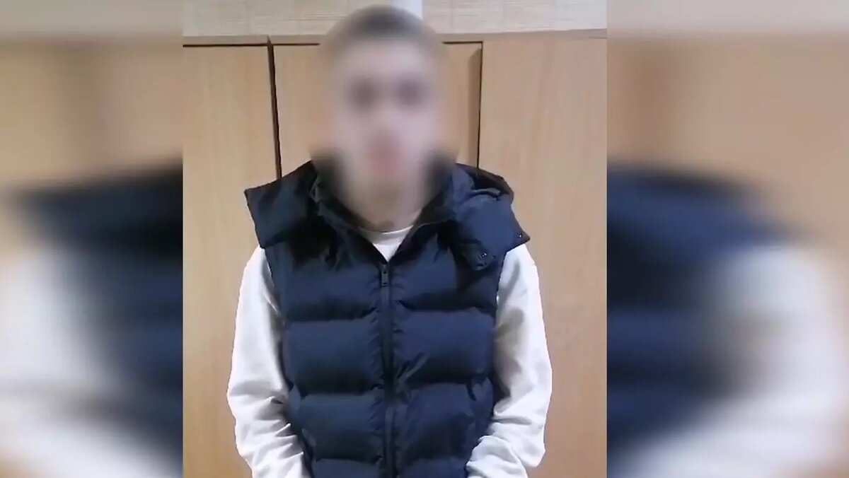     Полиция Арзамаса задержала 19-летнего сообщника телефонных мошенников. Об рассказали в пресс-службе ГУ МВД по Нижегородской области.