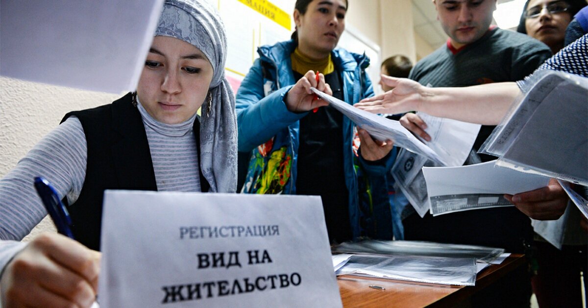 В 2024 году в России мы отмечаем Год Семьи, и это повод задуматься о состоянии этого социального института в стране. Пока государство пытается решить демографический вопрос, давно назрел другой кризис.-6