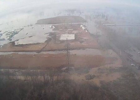    Оренбург затапливает. Уровень воды в Урале превысил критическую отметку, поднявшись до 989 см