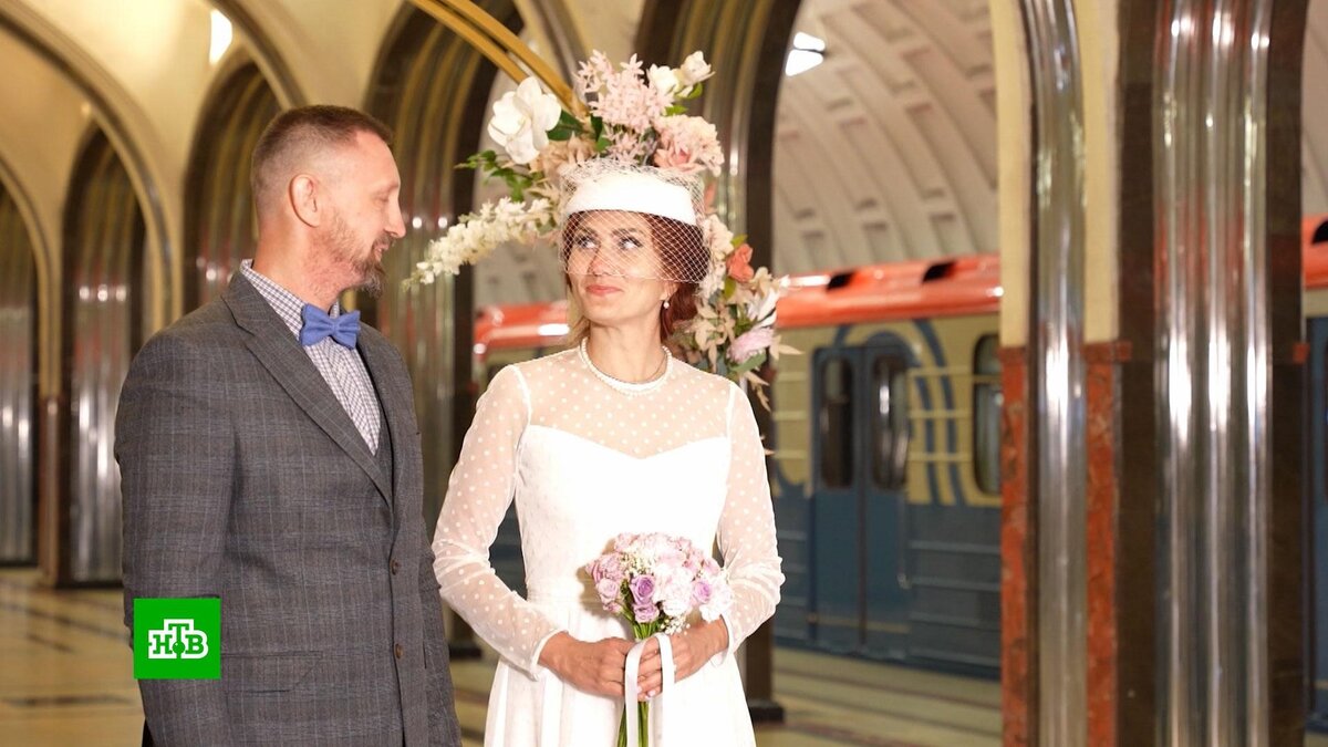    В Москве начали принимать заявления на регистрацию брака в День России