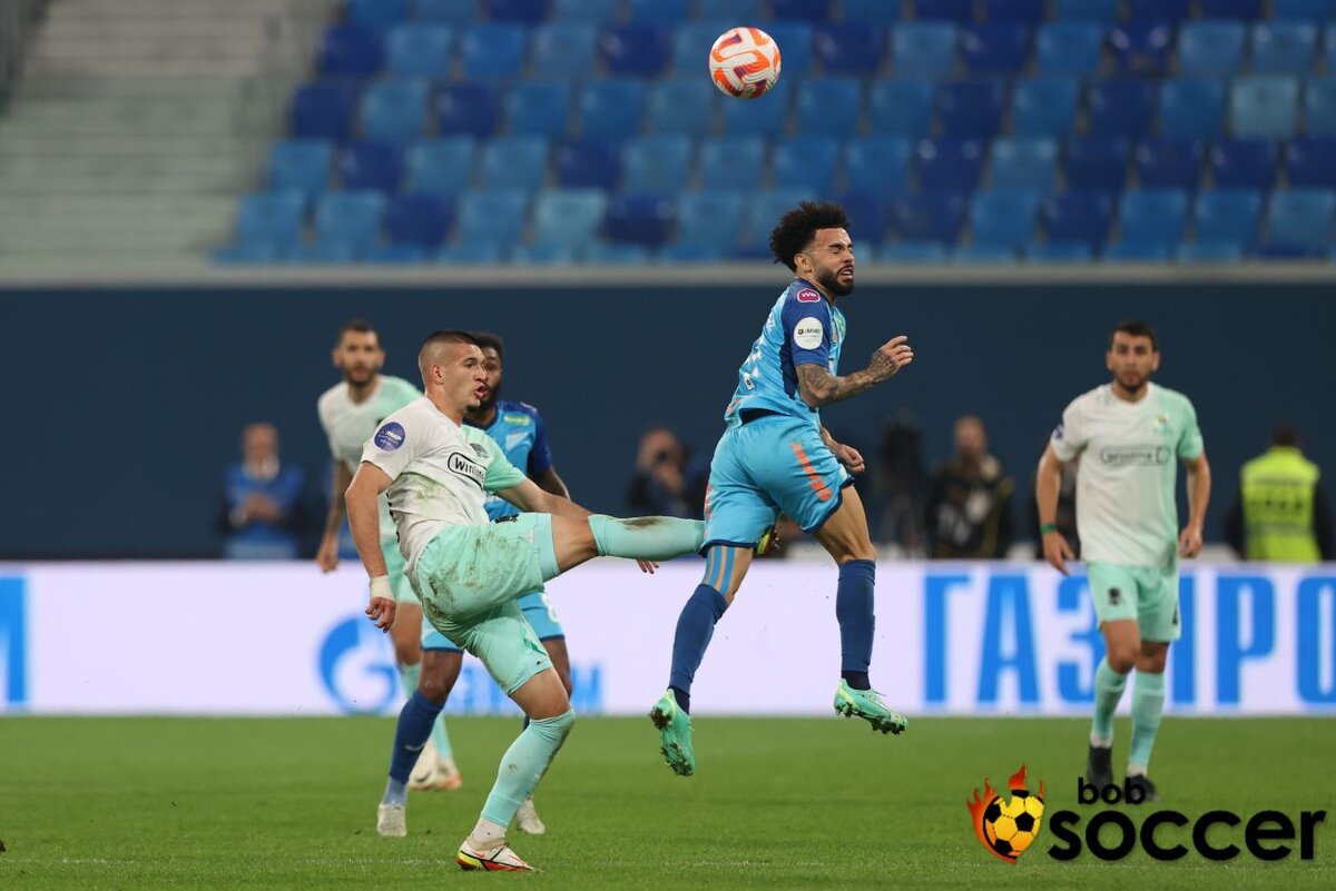    "Краснодар" и "Зенит" решат вопрос о чемпионстве? Прогноз и ставка на матчBobSoccer