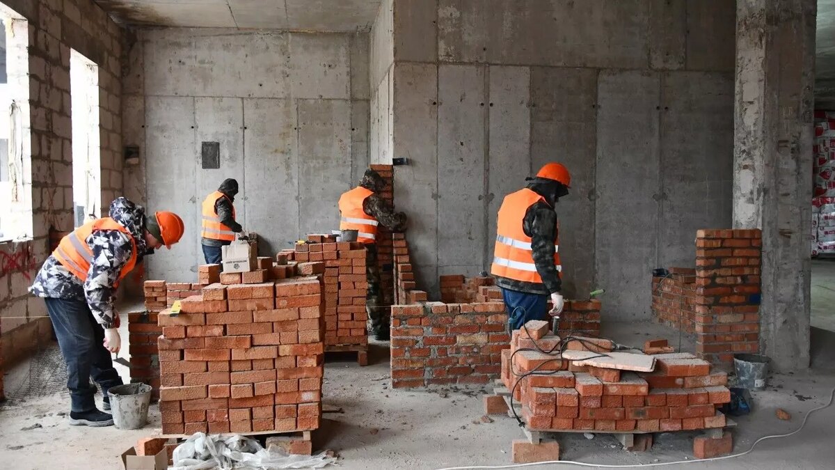     В Ростовской области за март на рынок новостроек вышли 16 новых объектов площадью более 156 тысяч квадратных метров, об этом сообщили донские СМИ.
