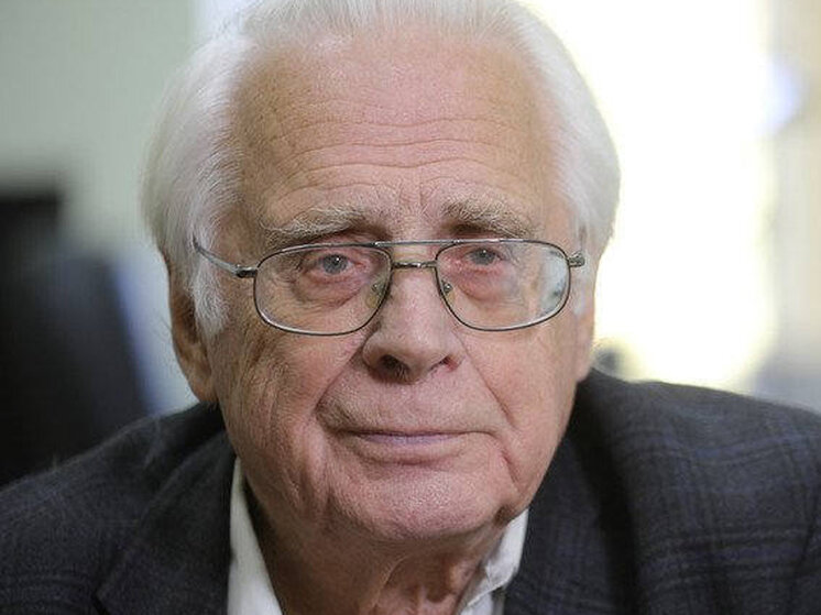     Михаил Маров. Фото: Российская академия наук