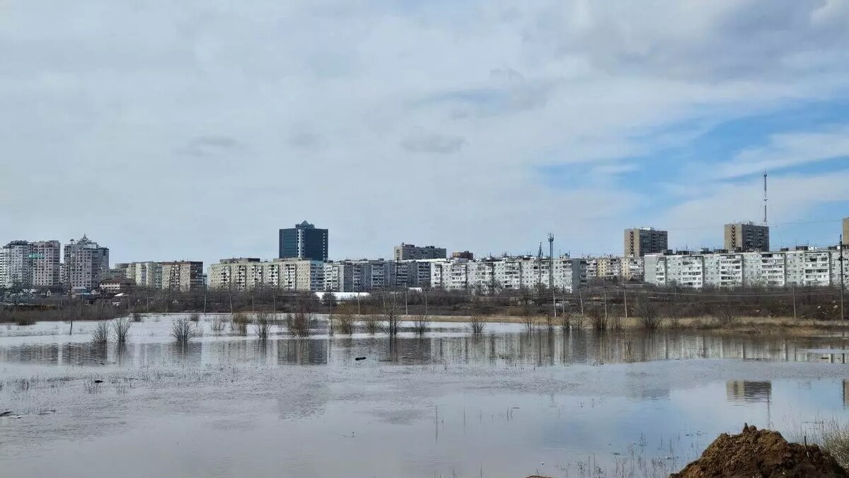 Оренбург уходит под воду: идет эвакуация, выясняют причины затоплений |  НОВЫЕ ИЗВЕСТИЯ | Дзен