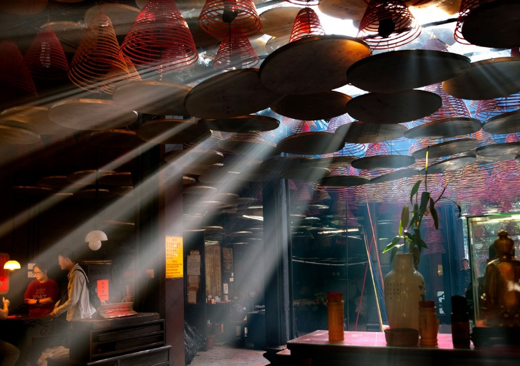 Более 30 лет Стив МакКарри (Steve McCurry) был одним из самых знаковых фигур в современной фотографии