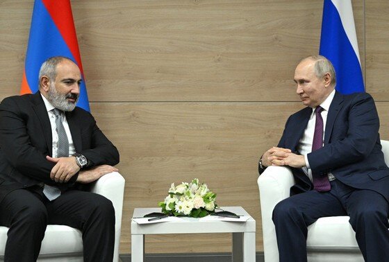    Президент РФ Владимир Путин и Премьер-министр Армении Никол Пашинян