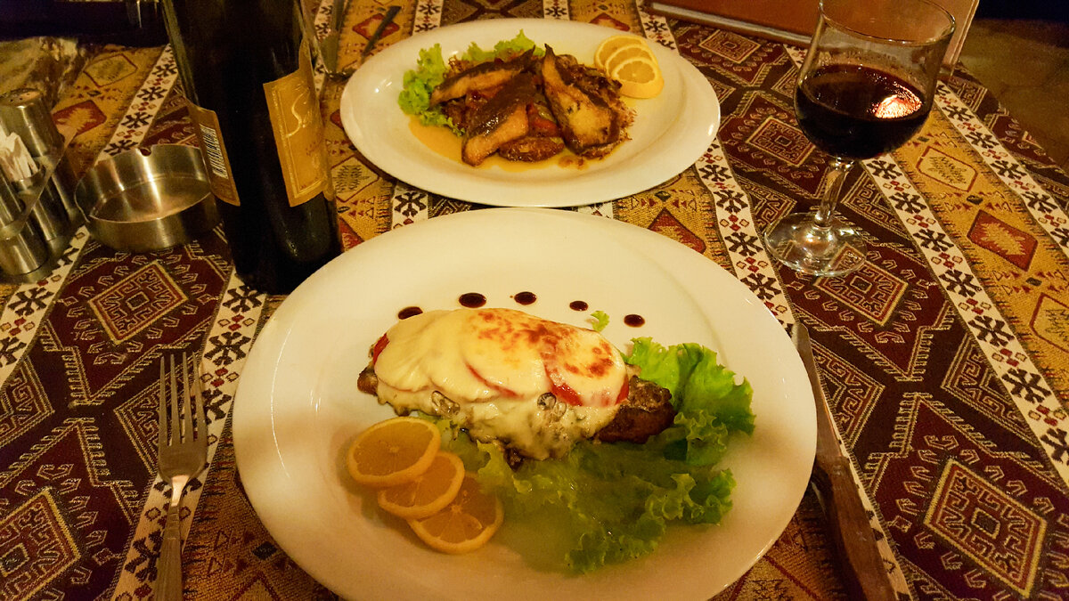 Ужин в ресторане Наргиз