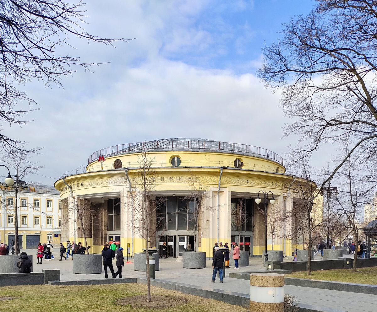 Пятницкая 93