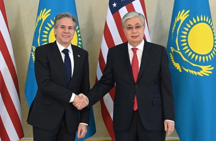    Энтони Блинкен и Касым-Жомарт Токаев / источник фото: сайт президента Казахстана