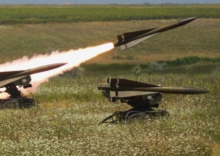    С такими союзниками и врагов не надо. Соцсети о продаже оружия США Украине