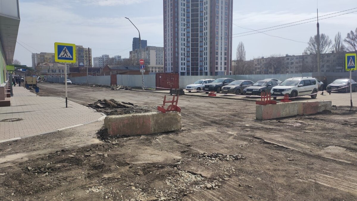    В центре Энгельсе начался масштабный ремонт улицы с ежедневными пробкамиНовости Саратова и области – Сетевое издание «Репортер64»