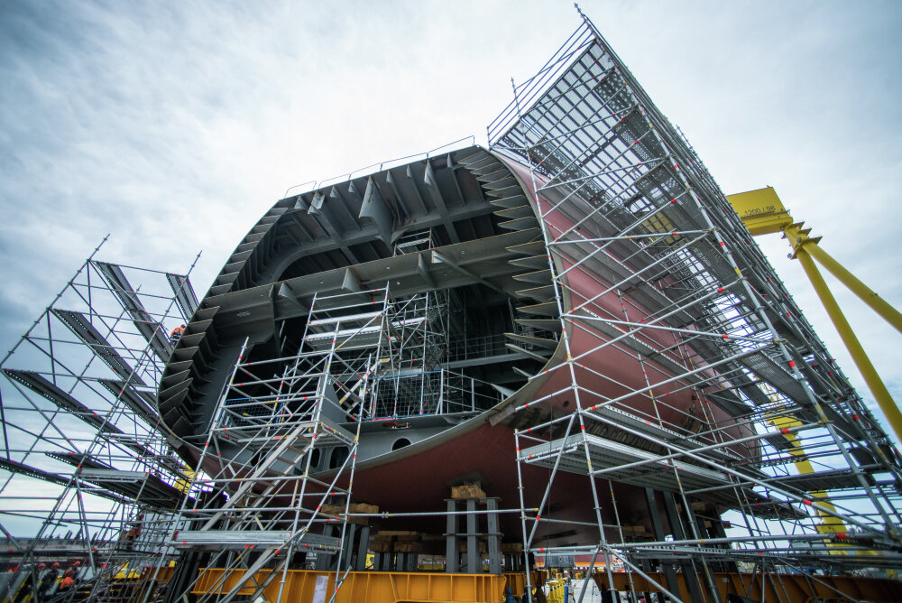 Секция танкера типа Афрамакс на открытом стапеле судостроительного комплекса «Звезда». Фото: Андрей Станавов, РИА Новости