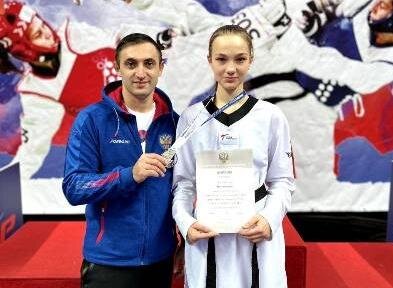     Три ивановские спортсменки вошли в юниорскую сборную страны по тхэквондо