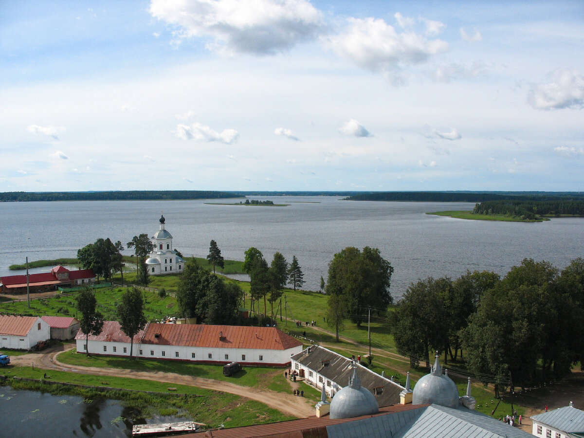 Мужской монастырь на острове Селигер. Фото из личного архива автора
