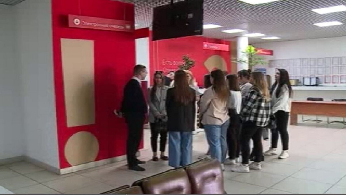    В Курске студенты познакомились с работой МФЦ
