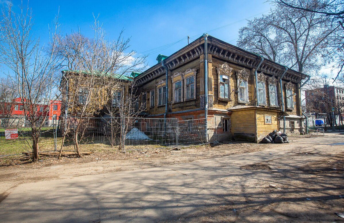 Москва деревянная: остановиться, полюбоваться наличниками, представить, как  тут жили век назад, и порассуждать | Уникальная Россия | Дзен