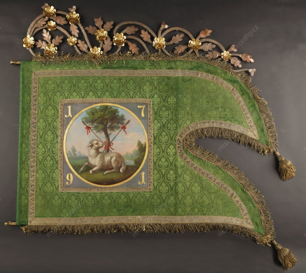 Знамя гильдии кожевников, Прага, 1791 г. Шелк. металлическая конструкция. Музей г. Праги. Источник изображения: www.muzeumprahy.cz