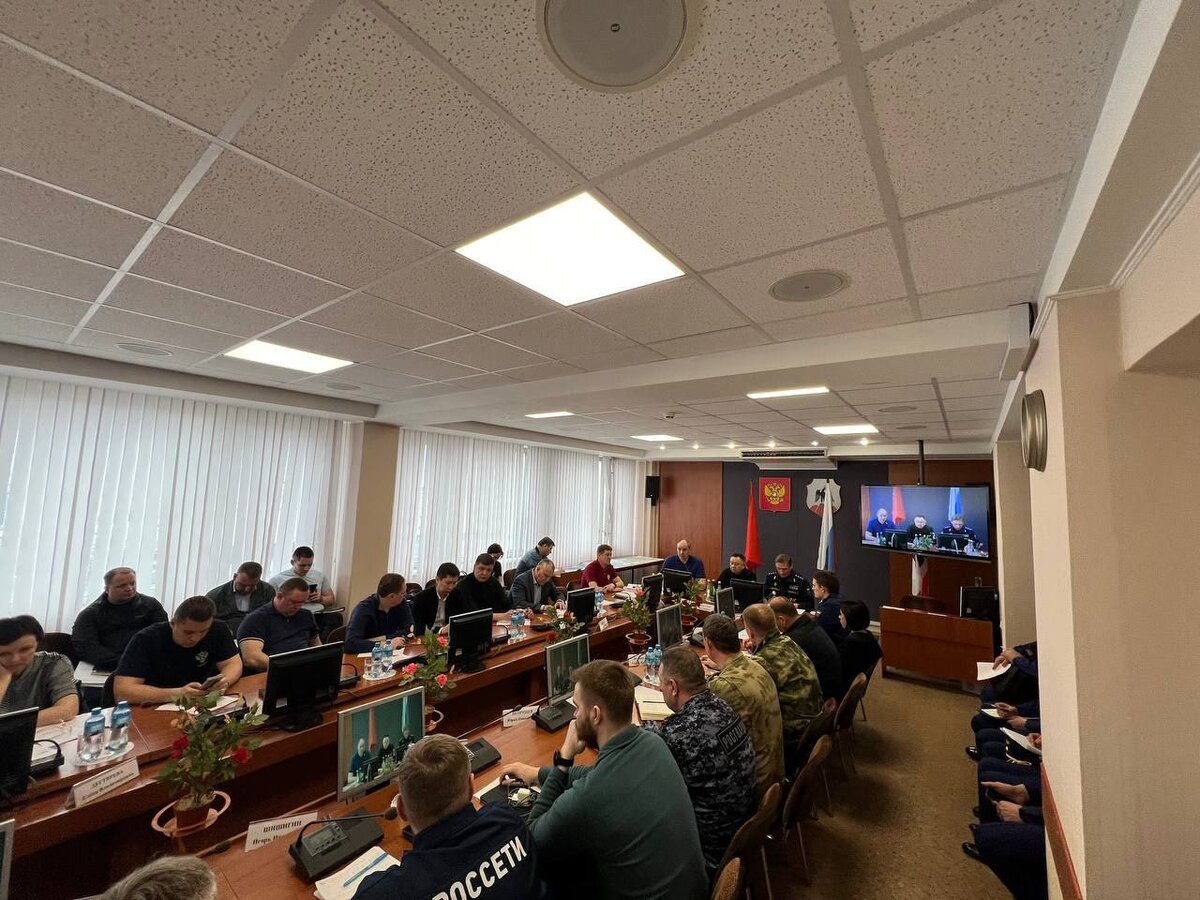  📷    Денис Паслер, Ирек Файзуллин и Николай Шишкин провели комиссию по ЧС в Орске Кристина Просвиркина