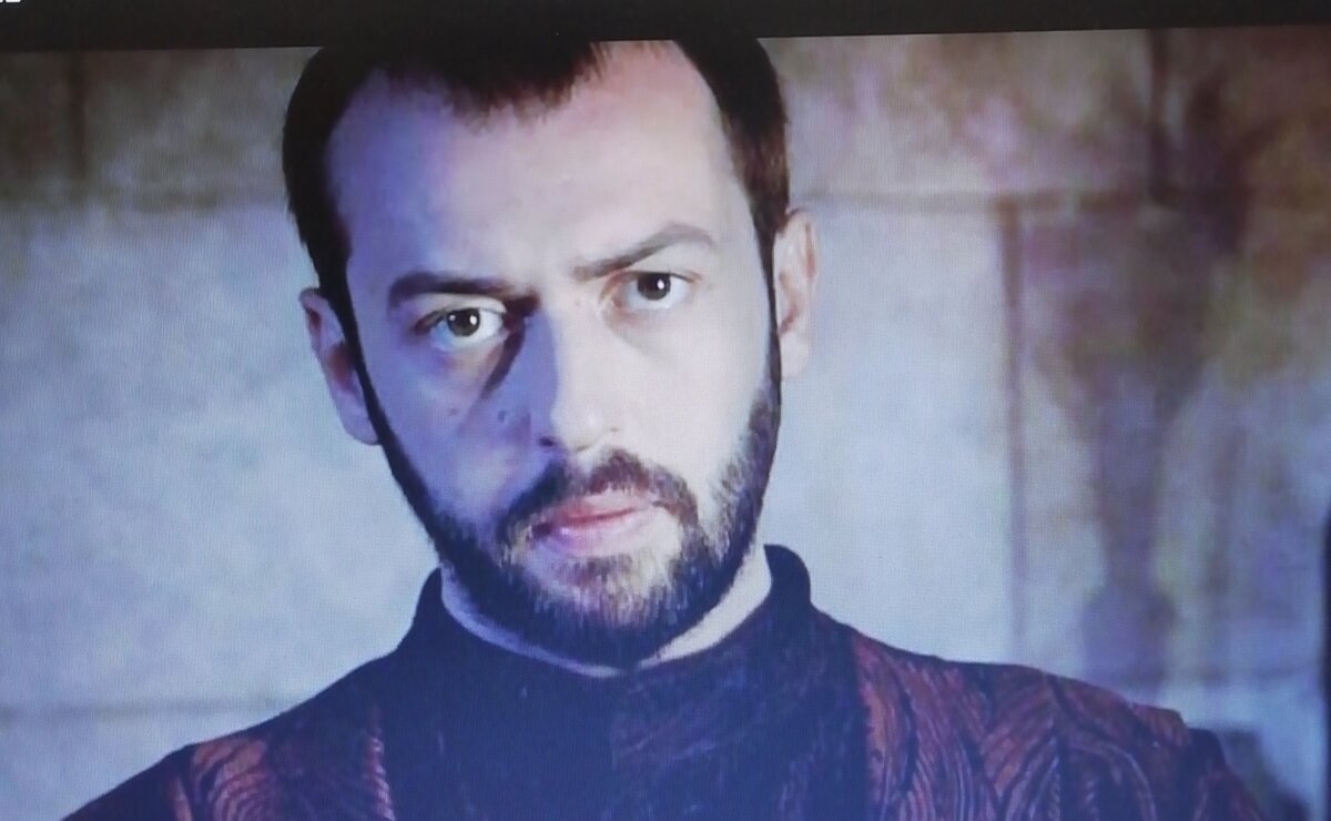 Ибрагим слушает признание Эстэр