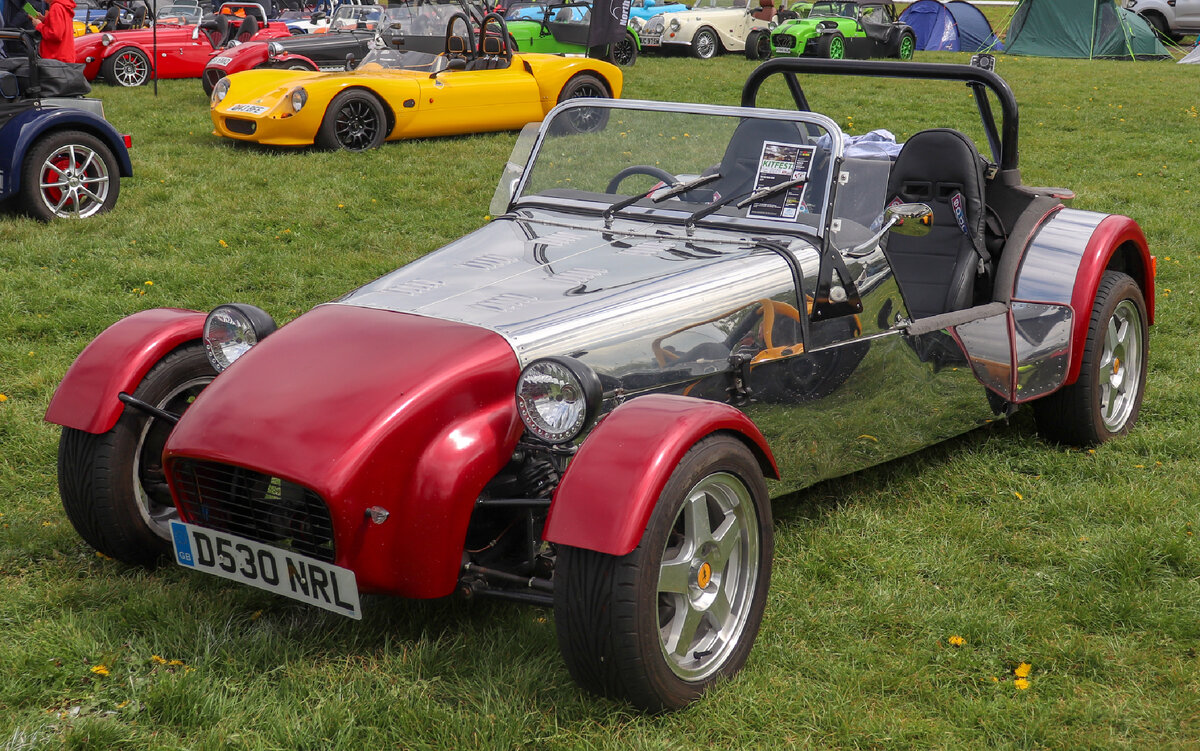 Кит-кар от Caterham Cars