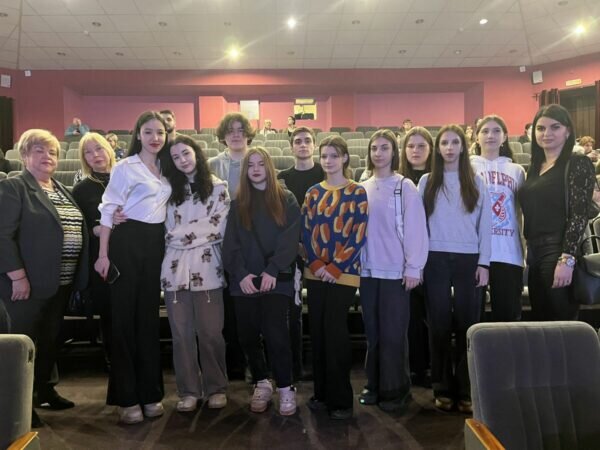    Педагогический класс энгельсской школы №1