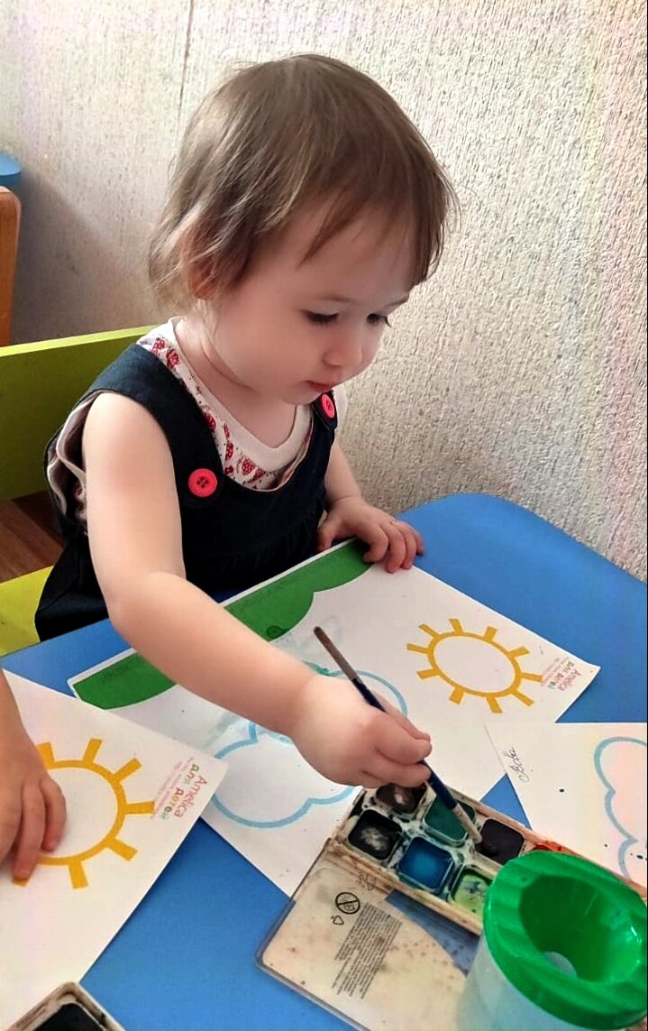 Кирюша в садике занимается творчеством 😊