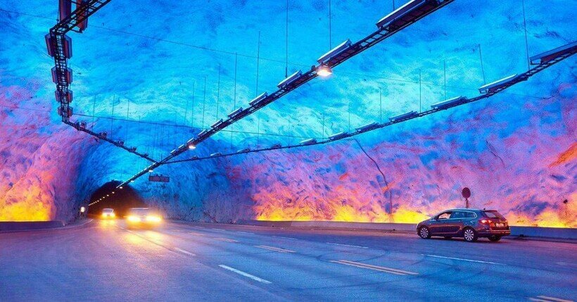    Все автолюбители оценят: 12 самых красивых дорог мира