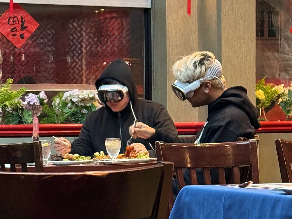    Как с похмелья: владельцы Apple Vision Pro жалуются на головные боли и синяки под глазами