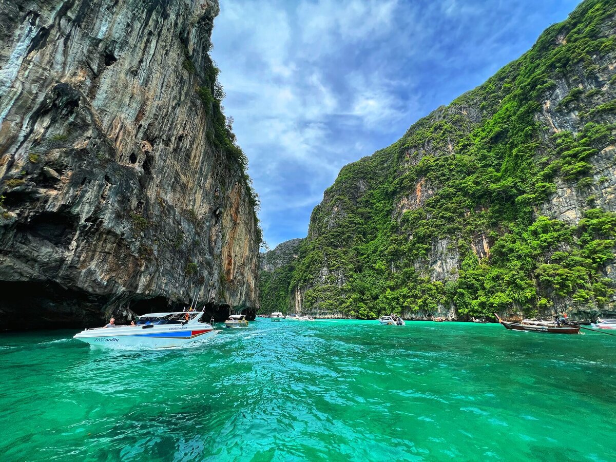 ПХИ ПХИ 2 ДНЯ И 1 НОЧЬ / (Phi Phi Islands) . Экскурсия с VIP travel