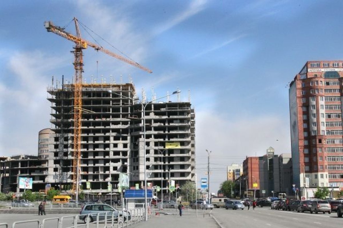    Недостроенную многоэтажку в центре Челябинска обрушат 12 апреля