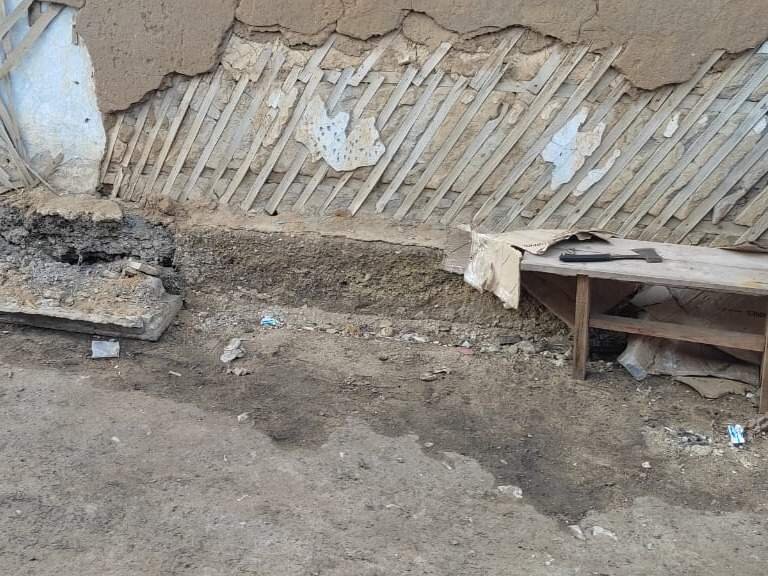 Вода размыла фундамент📷
