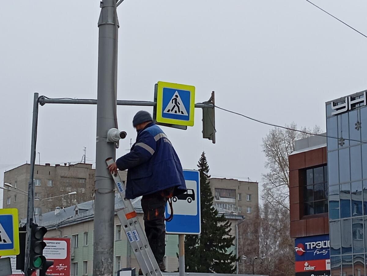 31 камеру видеонаблюдения за 2,8 млн рублей начали монтировать в Бердске |  Беседа Онлайн | Дзен