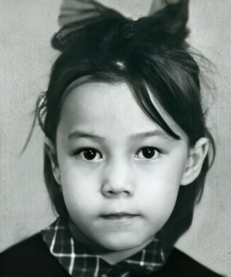 АЗИЗА - ЛЮБИМИЦА ПАПЫ. ФОТО: ЛИЧНЫЙ АРХИВ АЗИЗЫ