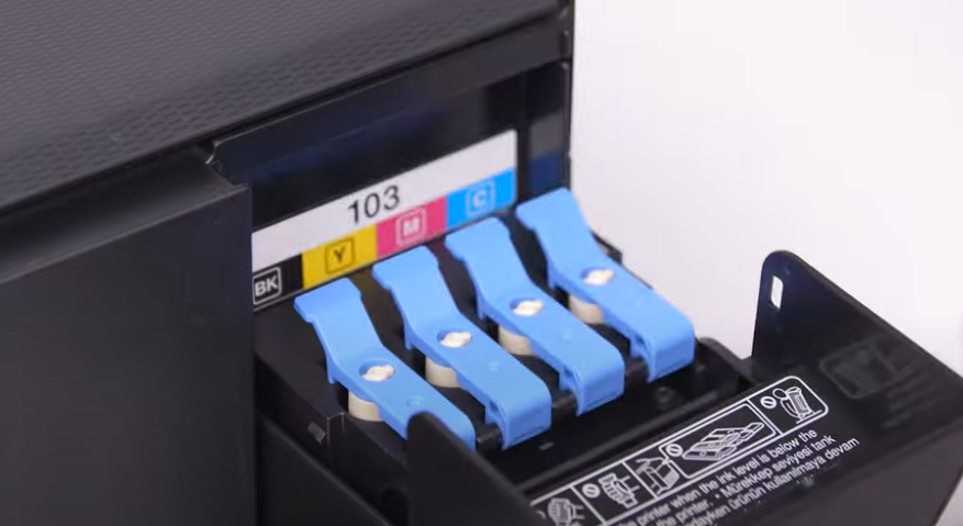 Фото 2. Открываем крышку блока СНПЧ