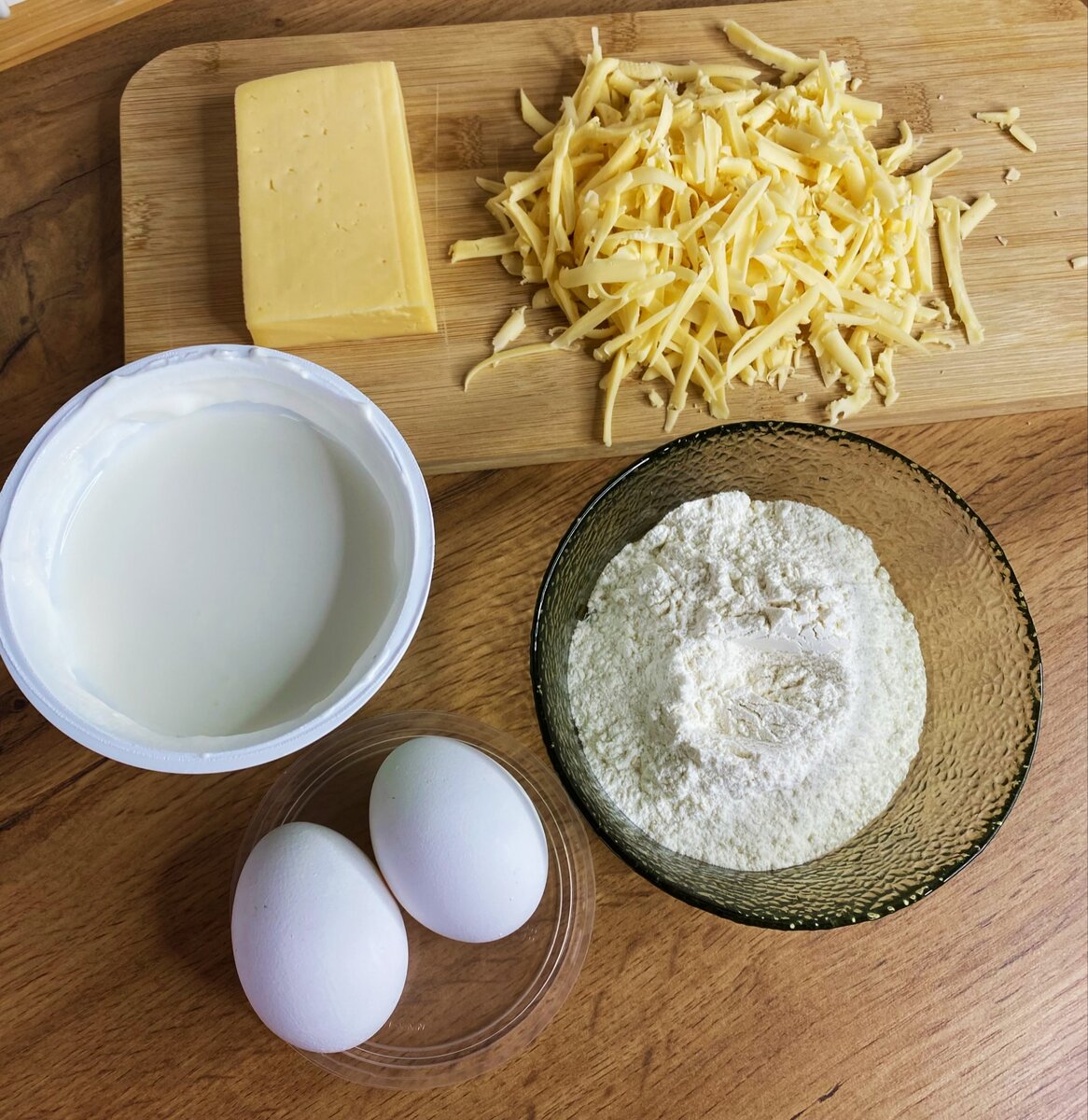 На фото ингредиентов на 2 лепешки 