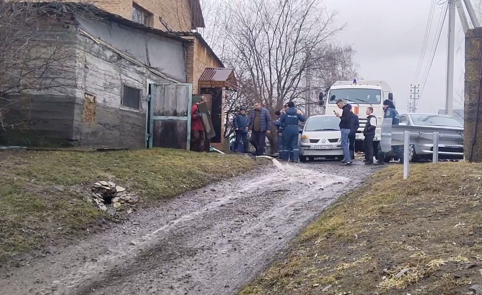    Паводок коснулся не только Таштагольского района. Фото: МЧС России по Кемеровской области - Кузбассу/ скриншот