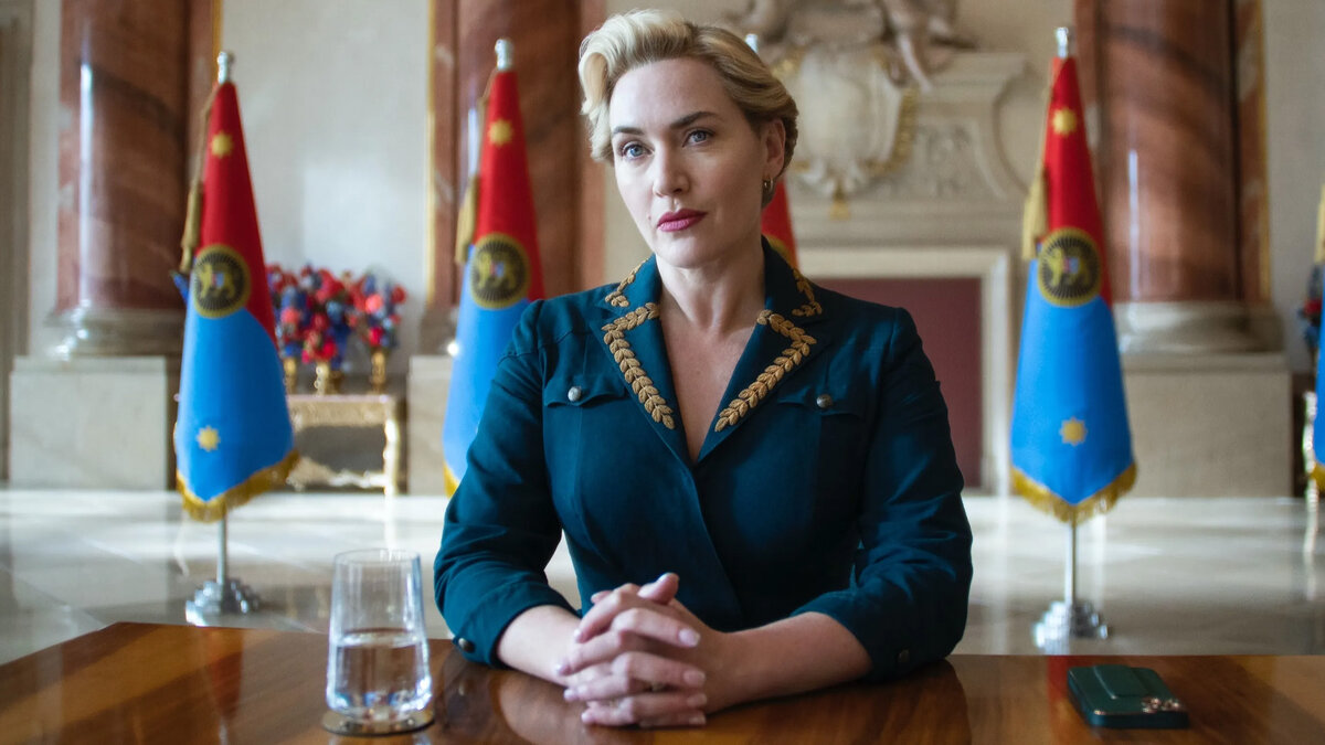 Кадр из сериала "Режим"