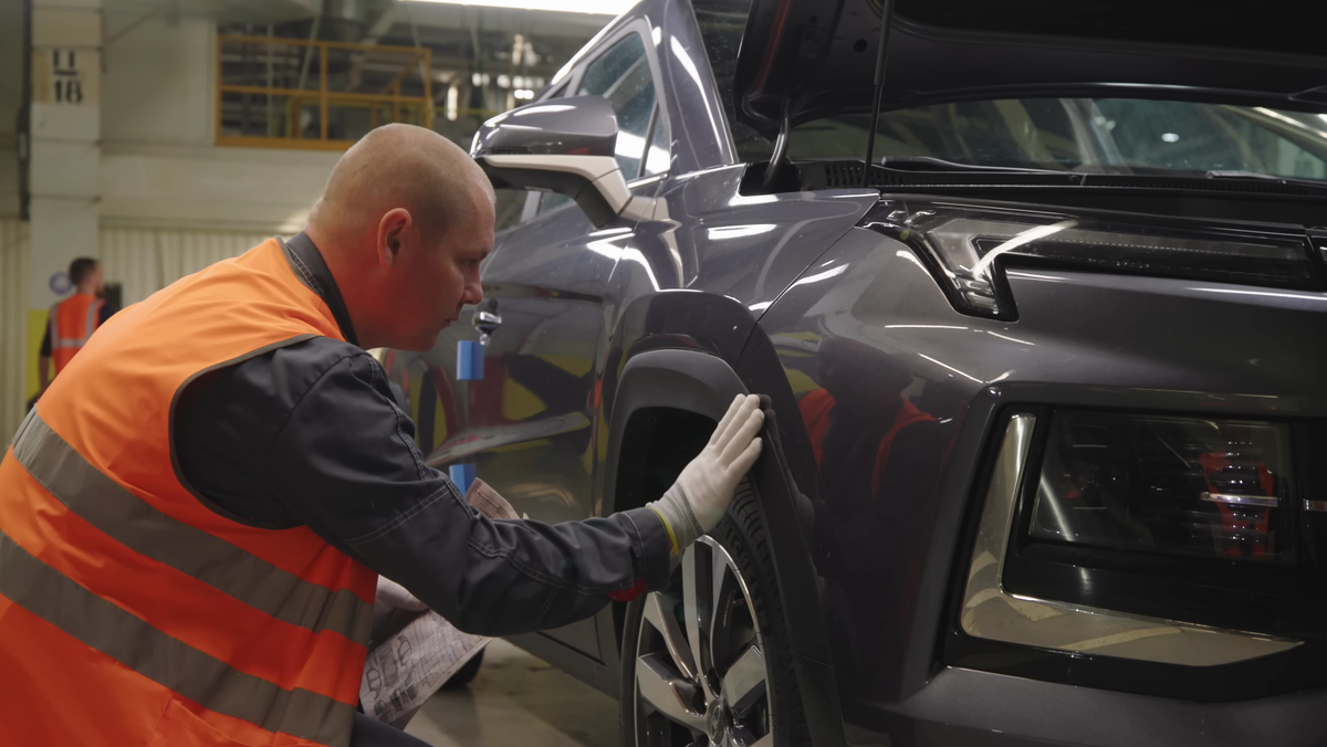 JAC подвел? Завод Москвич в поисках нового технологического партнера -  думать нужно было сразу | Про Авто | Дзен