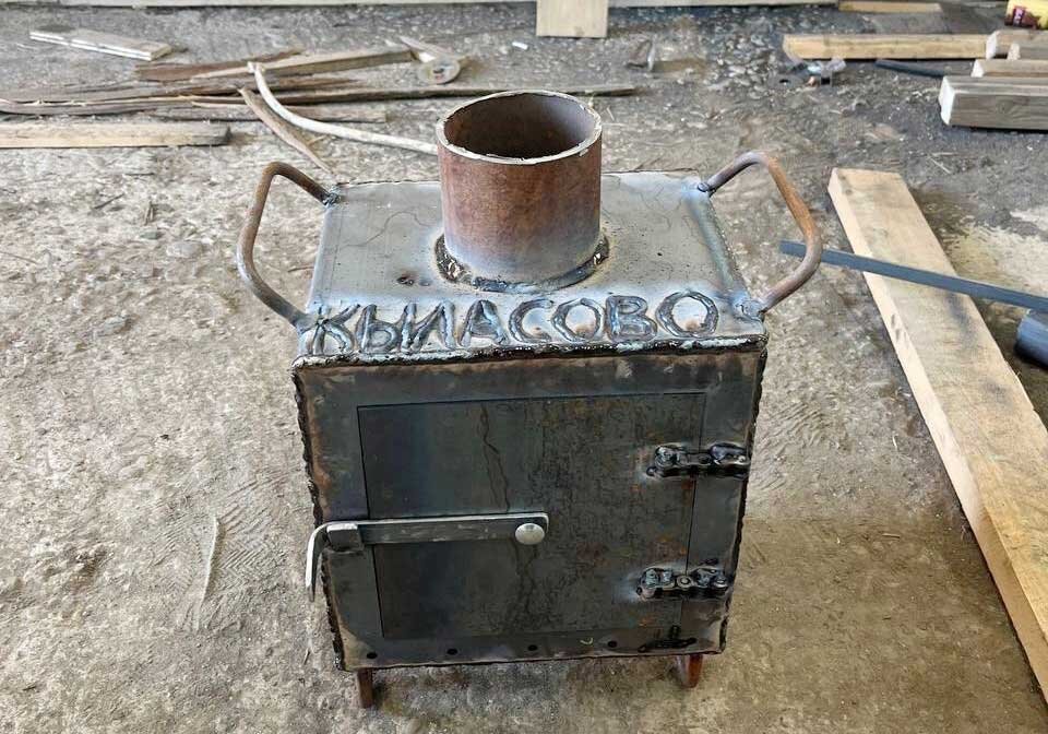 Мобильная печь с фирменной надписью «Кыласово»