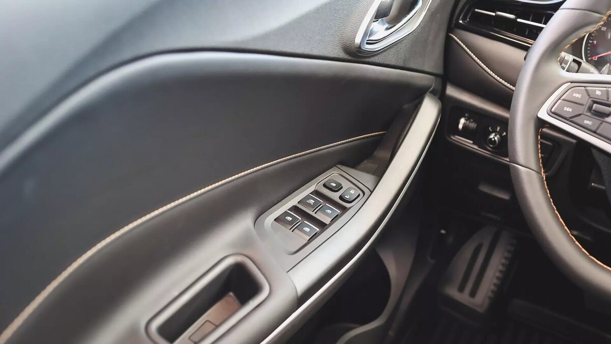     МП «Нижегородское метро» выделило 4,65 млн рублей на приобретение китайского кроссовера Geely Monjaro Exclusive или его аналога. Однако мэр Юрий Шалабаев потребовал отменить закупку машины. Об этом NewsNN рассказали в горадминистрации.