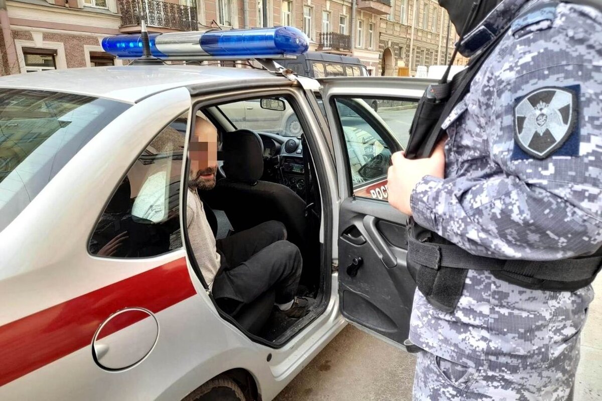 © ГУ Росгвардии по Петербургу и Ленобласти