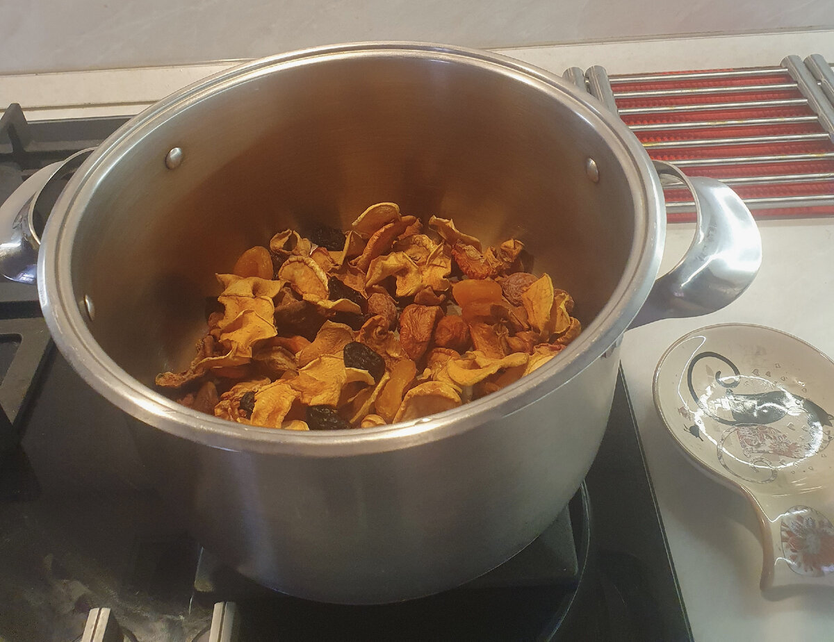 "...На кастрюлю в 6 литров..."