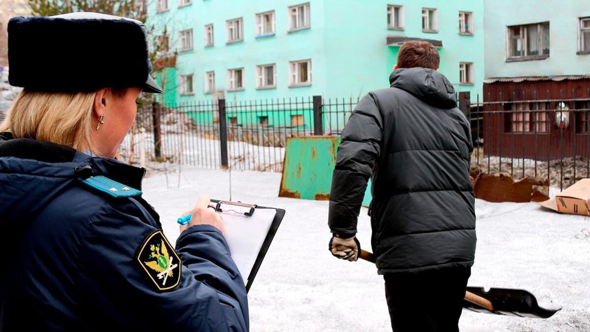 Житель Ковдора так сильно не хотел платить алименты своему ребенку, что  попал на полгода принудительных работ | Хибины | Дзен