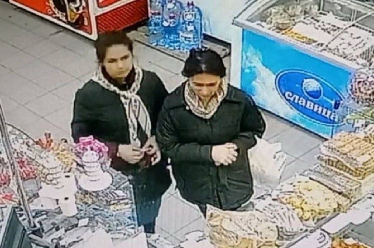    Три женщины обокрали мужчину под предлогом снятия порчи в Иркутской области