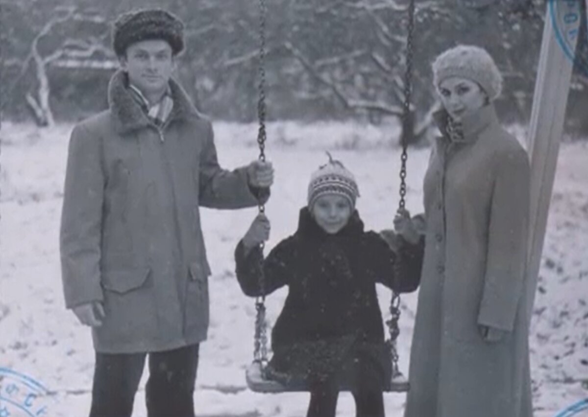 Павел и Наталья Тулеевы с дочерью Олесей. Фото из интернета.