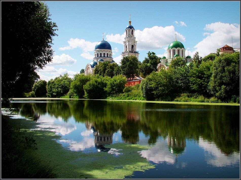 Монастырь тихонова пустынь фото