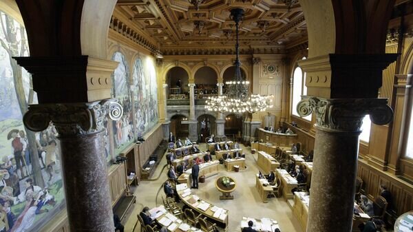    © AP / PETER KLAUNZER