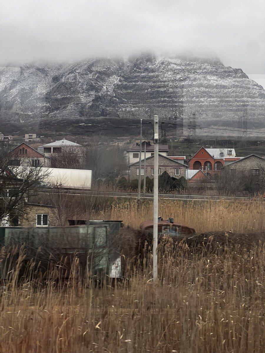 Гора Змейка ("змеиная гора" - высота 994 м )